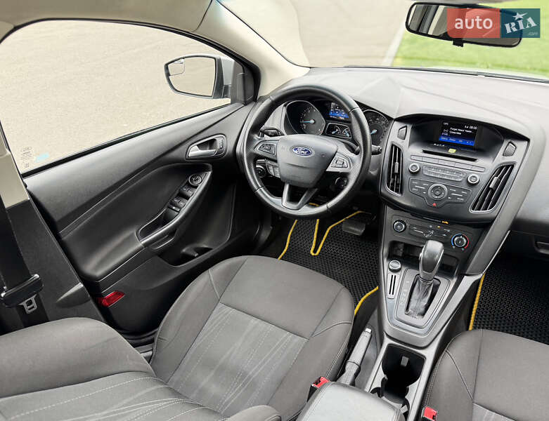Хетчбек Ford Focus 2017 в Дніпрі фото 18 Хетчбек Ford Focus 2017 в Дніпрі