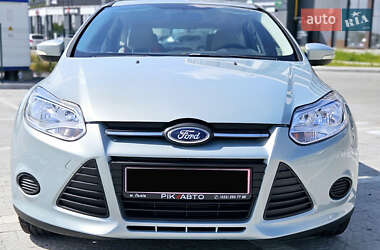 Хетчбек Ford Focus 2014 в  фото 8 Хетчбек Ford Focus 2014 в