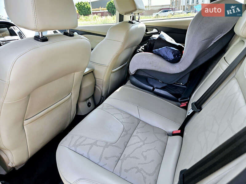 Хетчбек Ford Focus 2014 в Львові