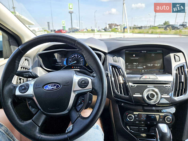 Хетчбек Ford Focus 2014 в Львові