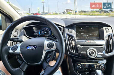 Хетчбек Ford Focus 2014 в  фото 24 Хетчбек Ford Focus 2014 в