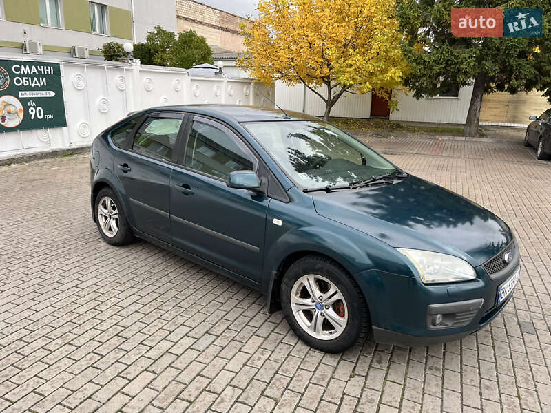 Хэтчбек Ford Focus 2006 в Ровно