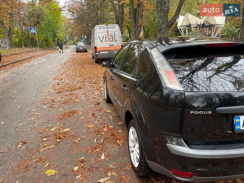 Хэтчбек Ford Focus 2006 в Киеве