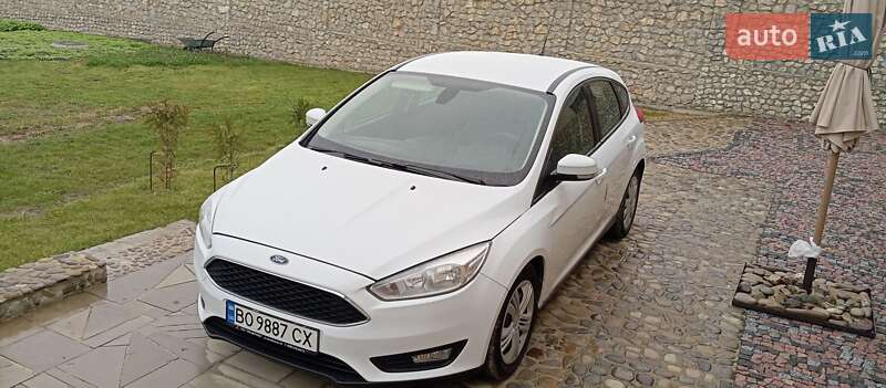 Хетчбек Ford Focus 2015 в Тернополі