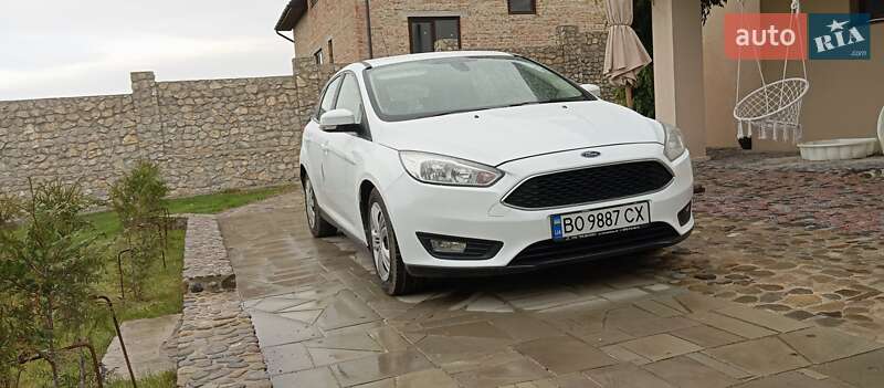 Хетчбек Ford Focus 2015 в Тернополі