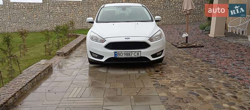 Хетчбек Ford Focus 2015 в Тернополі