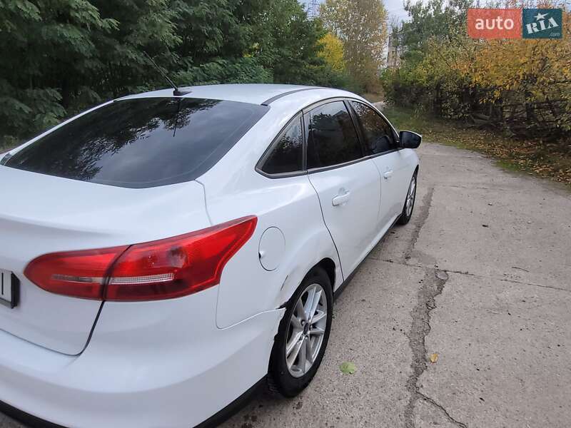 Седан Ford Focus 2017 в Киеве фото 6 Седан Ford Focus 2017 в Киеве