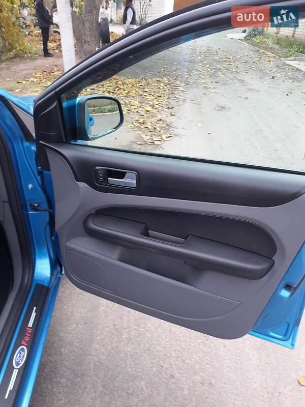 Универсал Ford Focus 2009 в Николаеве фото 13 Универсал Ford Focus 2009 в Николаеве