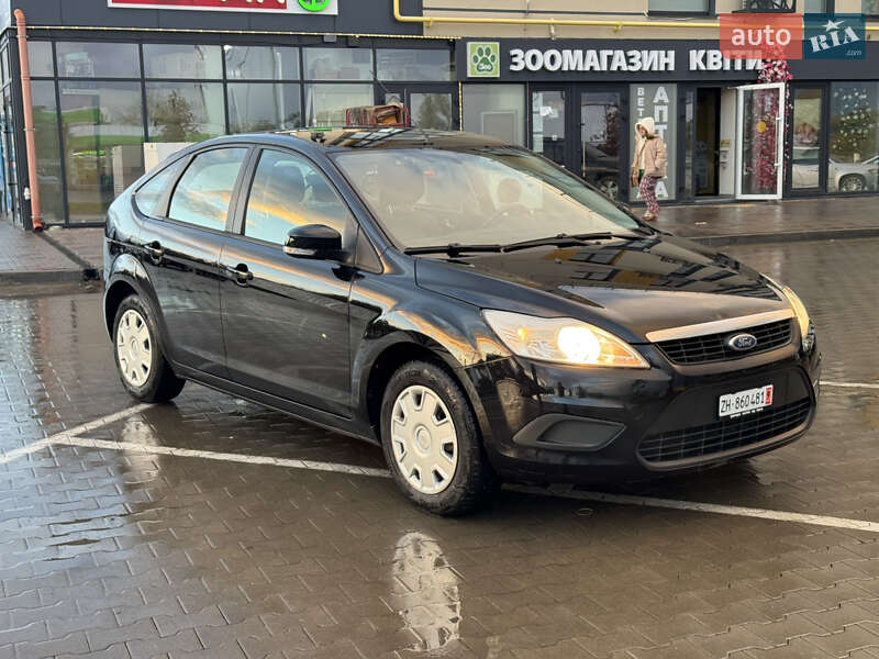 Хэтчбек Ford Focus 2010 в Луцке