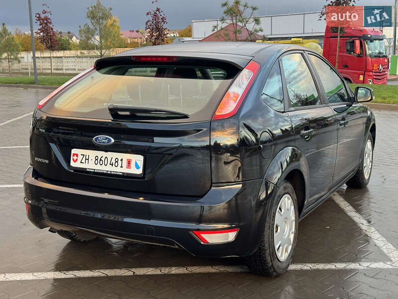 Хэтчбек Ford Focus 2010 в Луцке