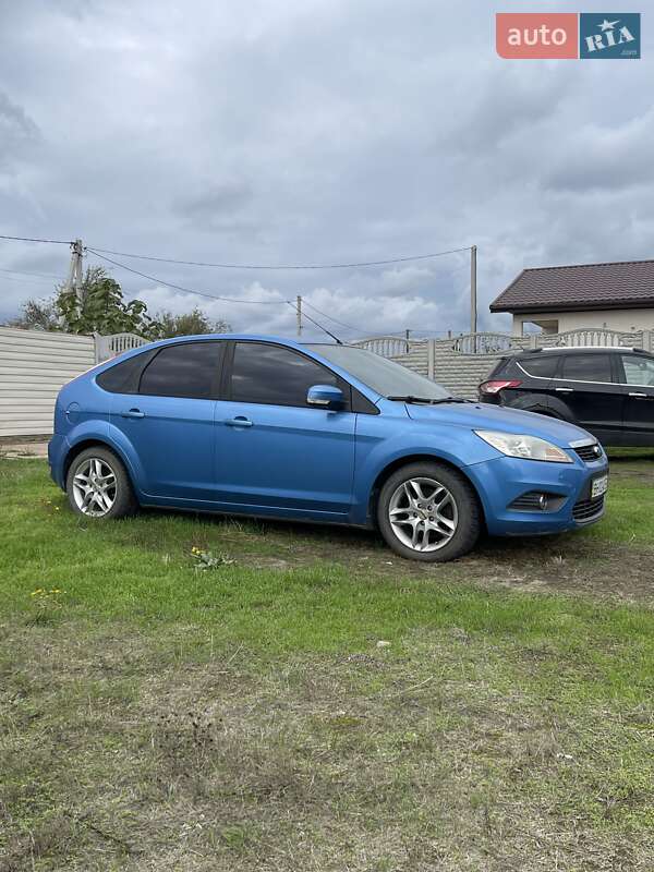 Хетчбек Ford Focus 2010 в Малодолинському