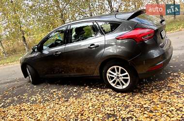 Хэтчбек Ford Focus 2016 в 