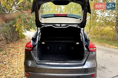 Хэтчбек Ford Focus 2016 в 