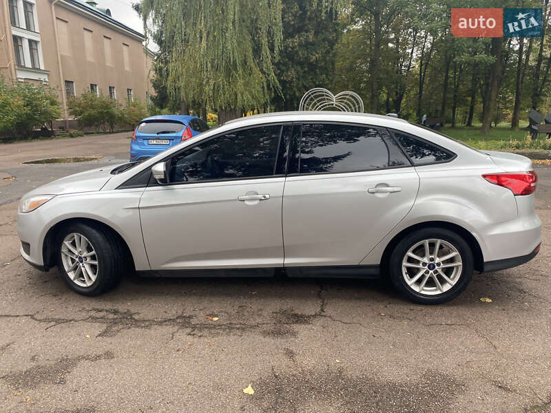 Седан Ford Focus 2015 в Калуші