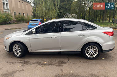 Седан Ford Focus 2015 в 