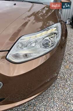Хэтчбек Ford Focus 2013 в 
