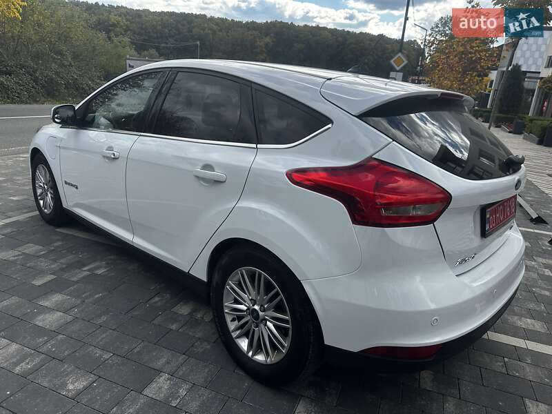 Хэтчбек Ford Focus 2018 в Ужгороде