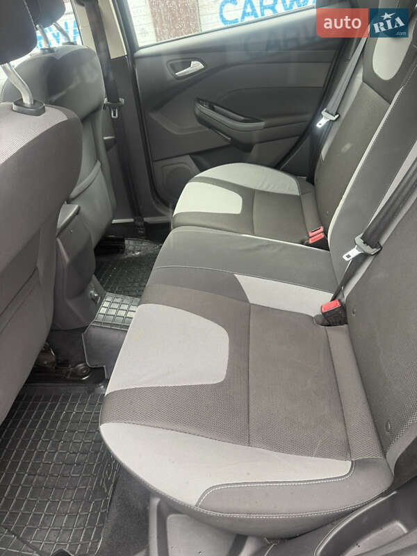Хетчбек Ford Focus 2013 в Києві фото 15 Хетчбек Ford Focus 2013 в Києві