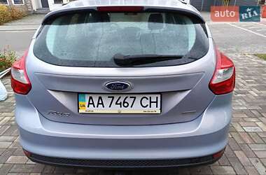 Хетчбек Ford Focus 2013 в 