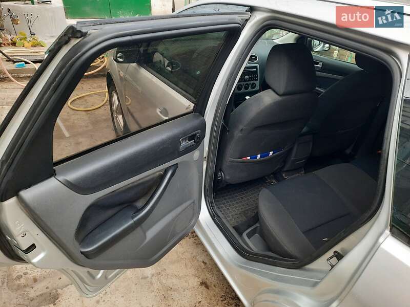 Універсал Ford Focus 2006 в Южноукраїнську