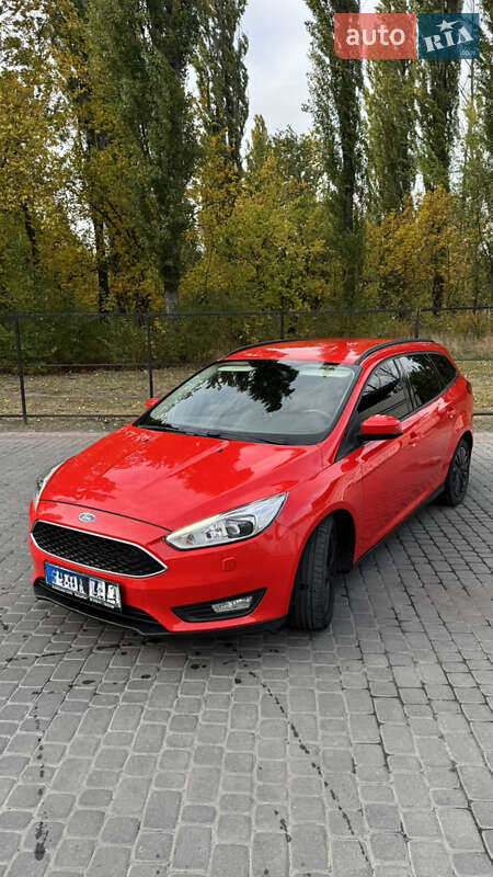 Универсал Ford Focus 2015 в Кременчуге фото Универсал Ford Focus 2015 в Кременчуге