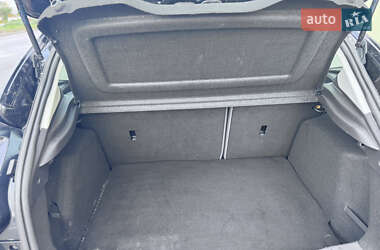 Хэтчбек Ford Focus 2011 в 