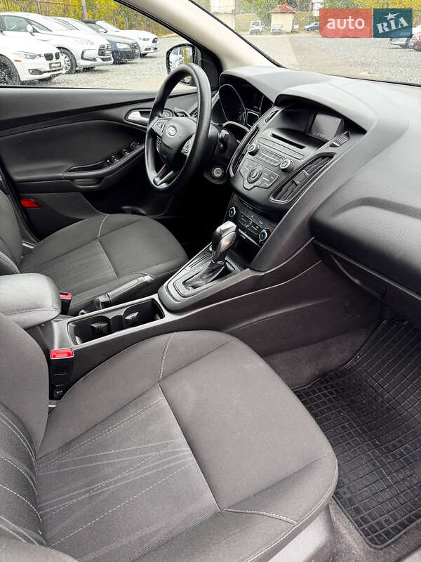 Седан Ford Focus 2016 в Києві