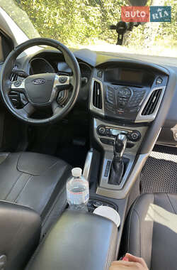 Седан Ford Focus 2012 в 