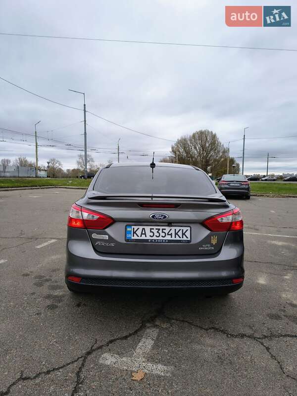 Седан Ford Focus 2013 в Києві