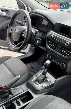 Хетчбек Ford Focus 2019 в  фото 14 Хетчбек Ford Focus 2019 в