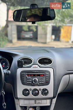 Универсал Ford Focus 2010 в 