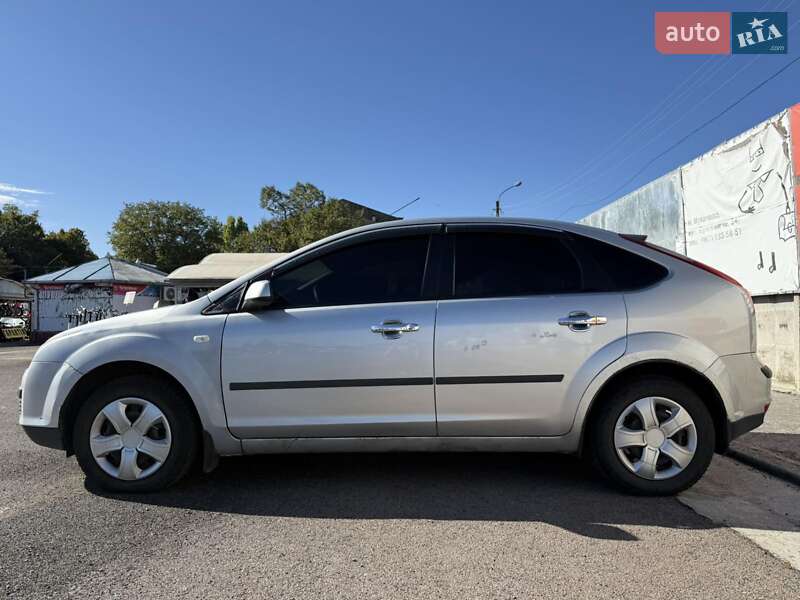 Хэтчбек Ford Focus 2004 в Мукачево фото 9 Хэтчбек Ford Focus 2004 в Мукачево