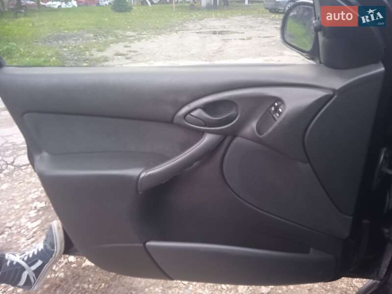 Хетчбек Ford Focus 2004 в Тернополі фото 6 Хетчбек Ford Focus 2004 в Тернополі