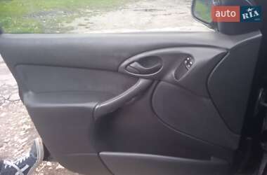 Хэтчбек Ford Focus 2004 в  фото 6 Хэтчбек Ford Focus 2004 в