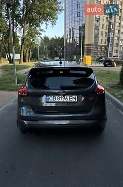 Хетчбек Ford Focus 2015 в Чернігові