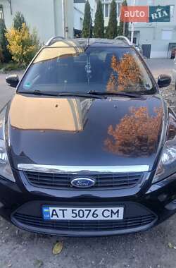 Хэтчбек Ford Focus 2010 в 