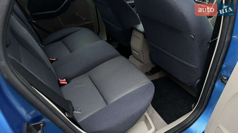 Хэтчбек Ford Focus 2004 в Ивано-Франковске фото 29 Хэтчбек Ford Focus 2004 в Ивано-Франковске