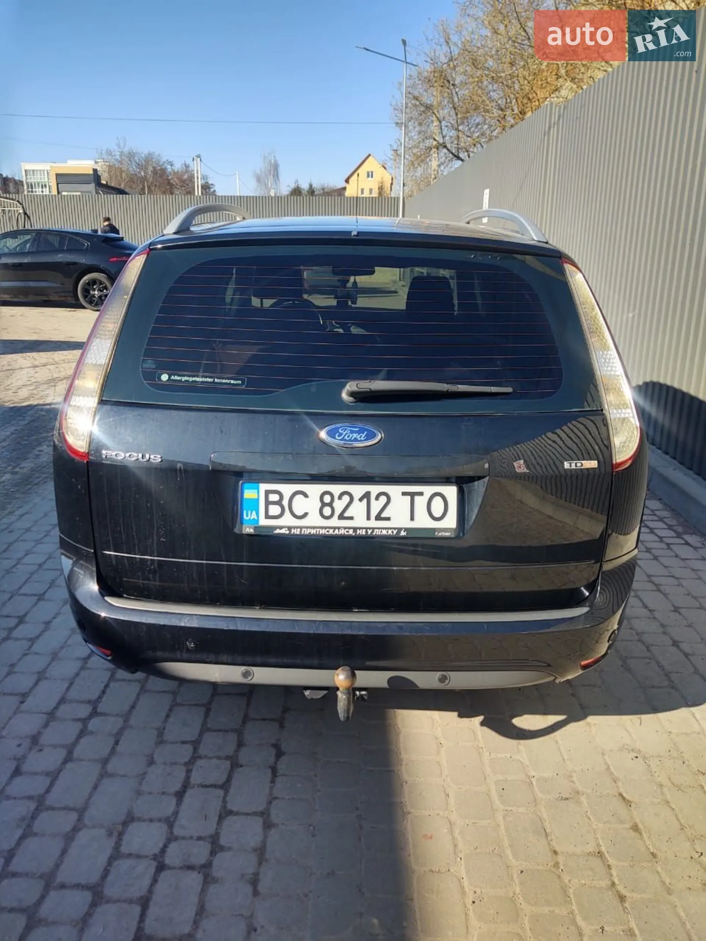 2010 Ford Focus - мініатюра 2