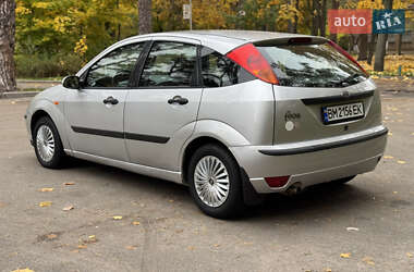 Хэтчбек Ford Focus 2004 в 