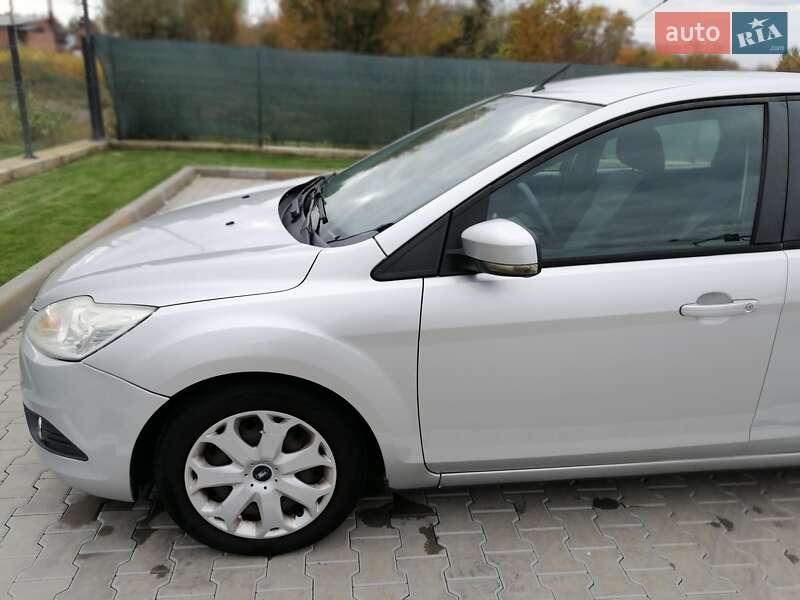 Хэтчбек Ford Focus 2010 в Виннице фото 3 Хэтчбек Ford Focus 2010 в Виннице