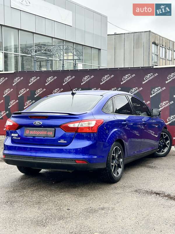 Седан Ford Focus 2013 в Сумах