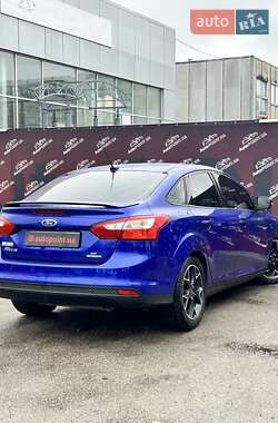Седан Ford Focus 2013 в 