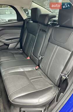 Седан Ford Focus 2013 в 