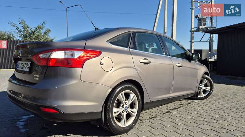 Седан Ford Focus 2013 в Львові фото 4 Седан Ford Focus 2013 в Львові