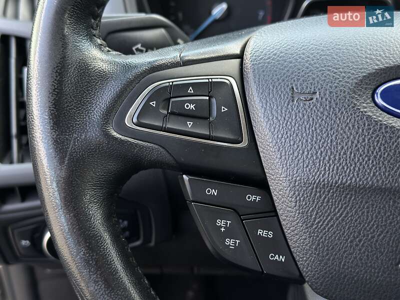 Седан Ford Focus 2016 в Черновцах