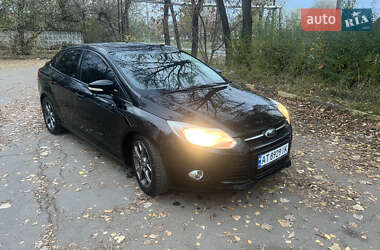 Седан Ford Focus 2013 в 