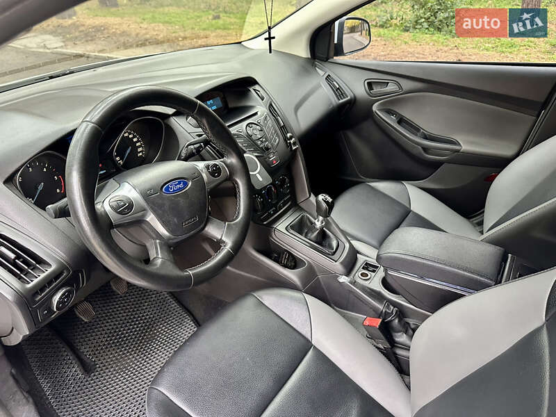Універсал Ford Focus 2013 в Черкасах