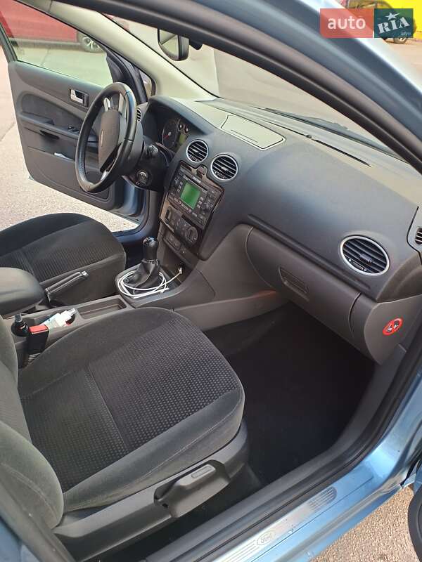 Седан Ford Focus 2005 в Кропивницком