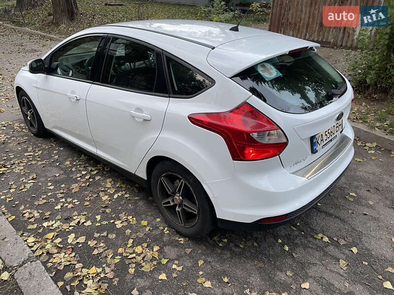 Хэтчбек Ford Focus 2014 в Киеве