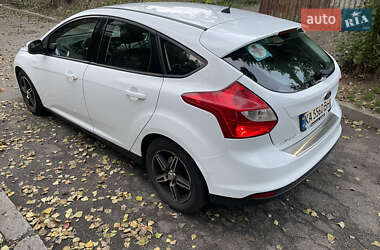 Хетчбек Ford Focus 2014 в 